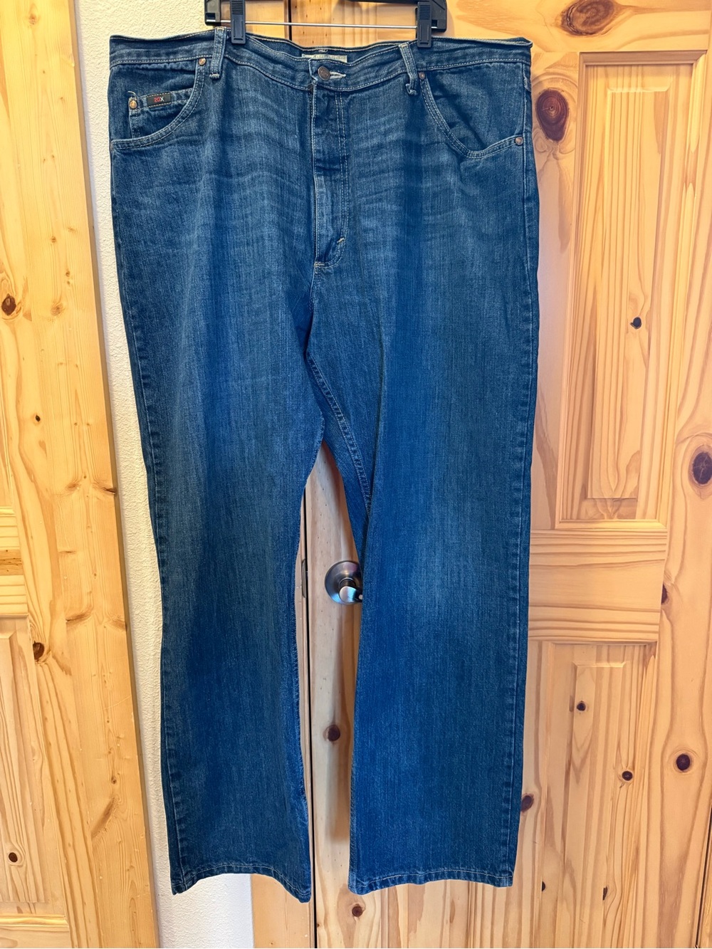 Wrangler Men's Dark Blue Relaxed Jeans